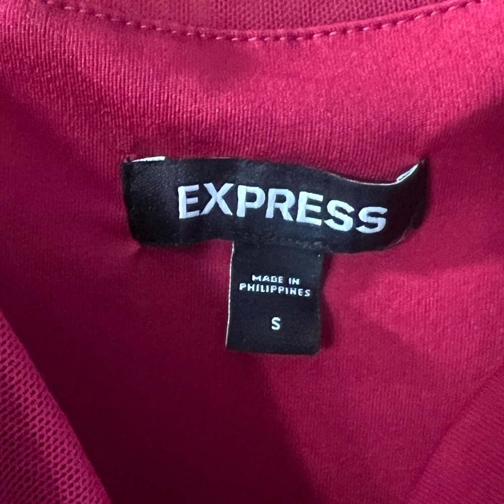 Express Scarlet Dress - Picture 2 of 5